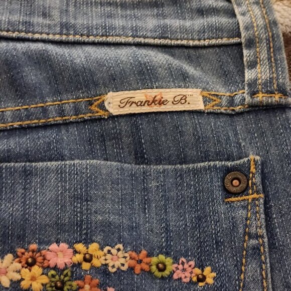 Frankie B Limited Edition Jeans - Embroidered Flower Pockets & Boot Cut Leg - Picture 8 of 13